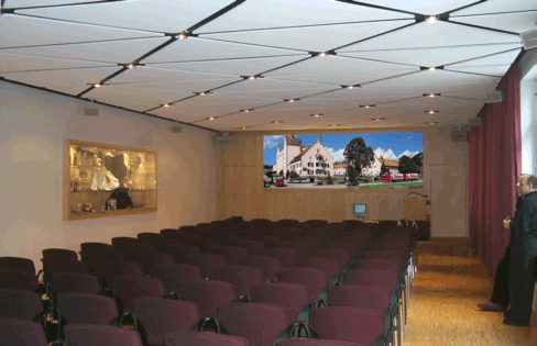 Pr&auml;sentationsraum der Multivision w&auml;hrend der 
Programmierung der Schau